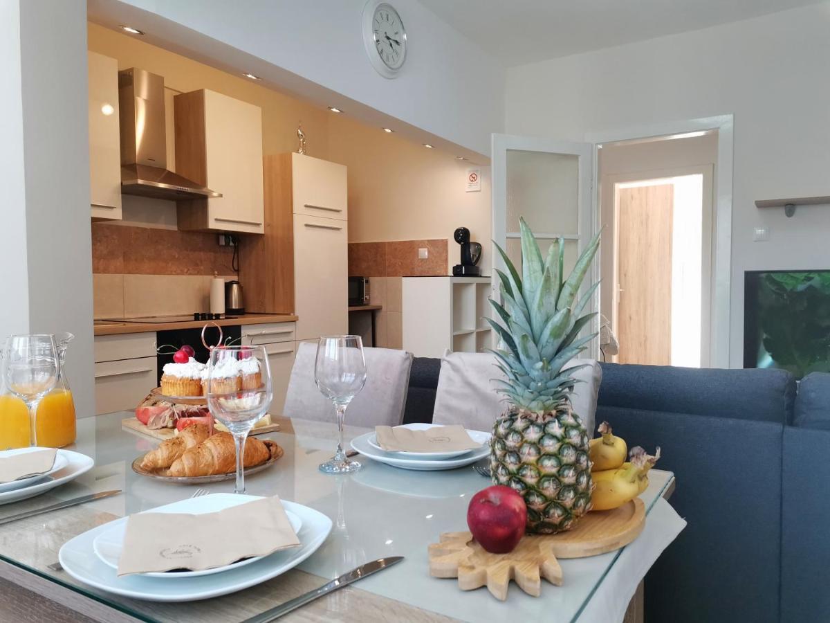 Honeycomb Apartment Split - Free Parking Esterno foto